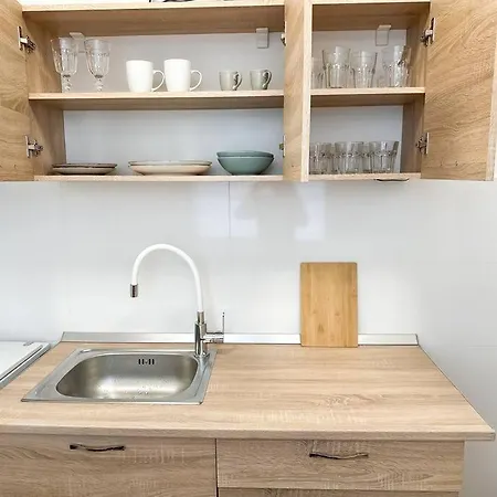 Simcity I Free Parking,24 7 Self Check-in, Balcony, Quiet Location With Easy Transportation To Square 公寓