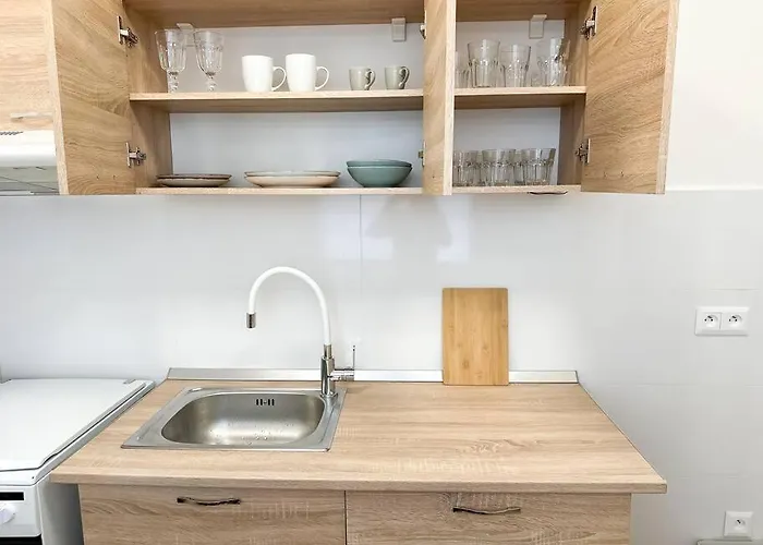 Simcity I Free Parking,24 7 Self Check-in, Balcony, Quiet Location With Easy Transportation To Square アパート