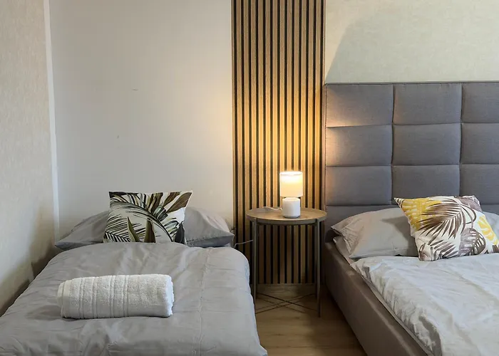 Apartmán Simcity I Free Parking,24 7 Self Check-in, Balcony, Quiet Location With Easy Transportation To Square Bratislava