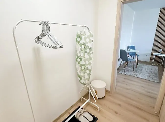 Appartamento Simcity I Free Parking,24 7 Self Check-in, Balcony, Quiet Location With Easy Transportation To Square Bratislava